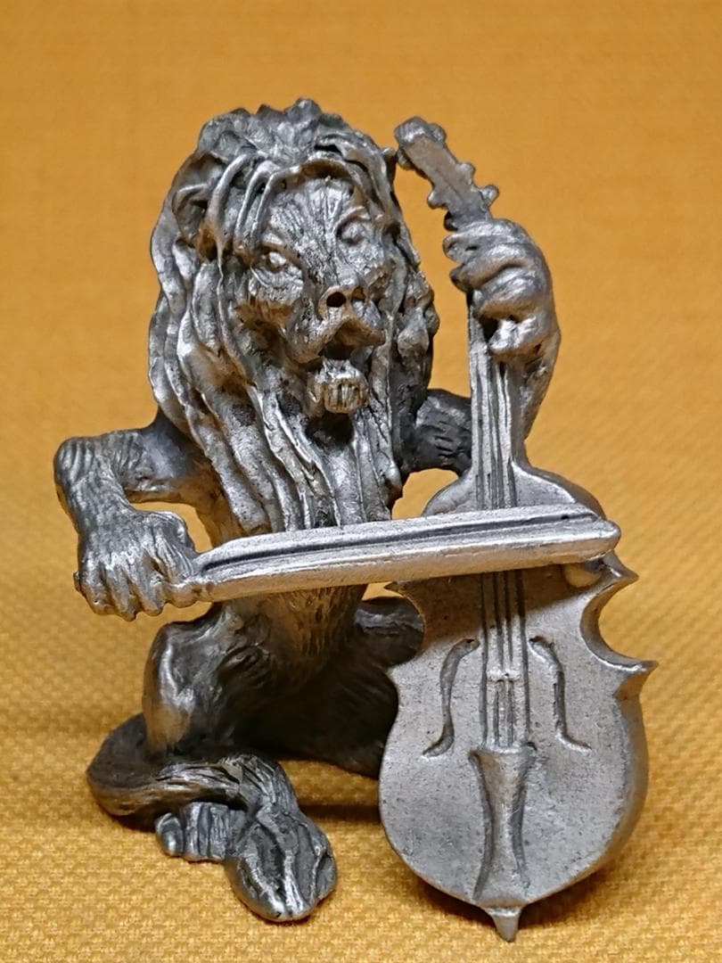 獅子　ライオン　金属　チェロ　置物　インテリア　工芸品　美術品　A3280